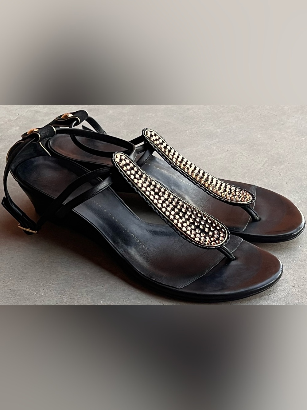 Giuseppe Zanotti Black Leather Crystal T-Strap Low Wedge Sandals EU 37 Italy